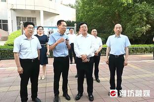 勇记：科尔看来搞完了让萨里奇打5的实验 他和TJD搭档更合理